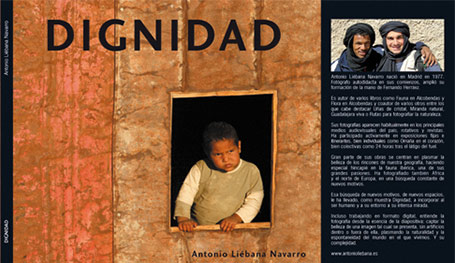 Breves: Fotografía digital: Noticia: Antonio Liébana ha presentado su libro Dignidad.